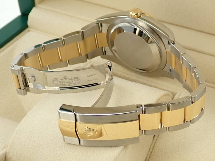 ロレックス デイトジャスト36 Ref.126233 ステンレススチール/イエローゴールド スレートローマン文字盤 オイスターブレスレット