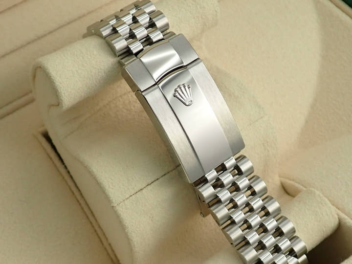 ロレックス デイトジャスト41 Ref.126334G ステンレススチール/ホワイトゴールド ブライトブルー文字盤 ジュビリーブレスレット 未使用 WA3URRAT