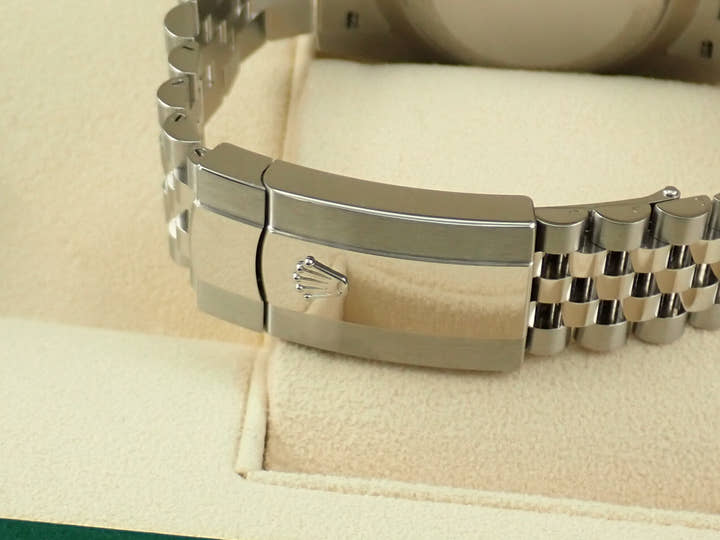 Rolex Datejust 41 <Warranty, Box, etc.>