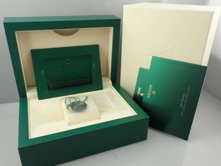 Rolex Datejust 41 <Warranty, Box, etc.>