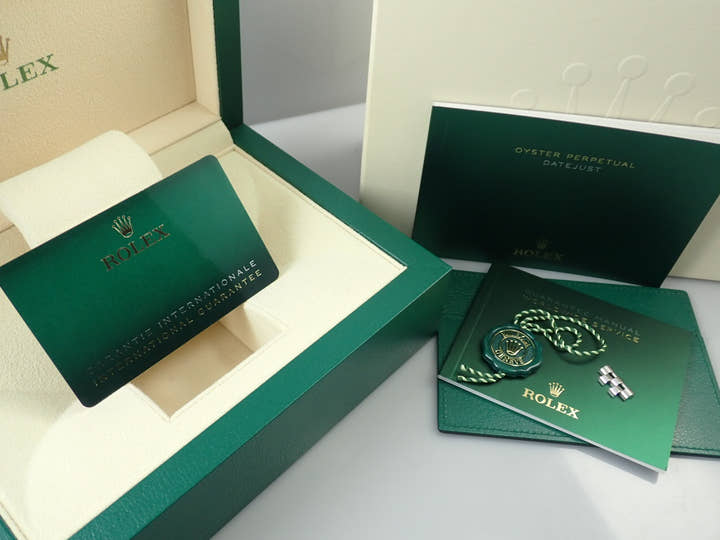 ロレックス デイトジャスト41 Ref.126300 ステンレススチール スレートローマン文字盤 ジュビリーブレスレット 中古 58YFC115