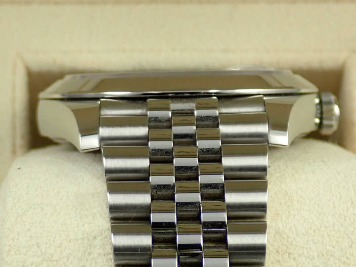 ロレックス デイトジャスト41 Ref.126300 ステンレススチール スレートローマン文字盤 ジュビリーブレスレット 中古 58YFC115