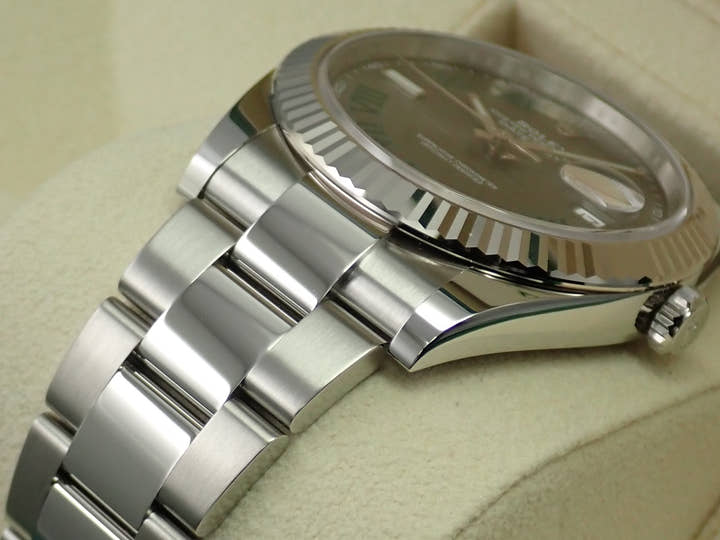 ロレックス デイトジャスト41 Ref.126334 ステンレススチール/ホワイトゴールド スレートローマン文字盤 オイスターブレスレット