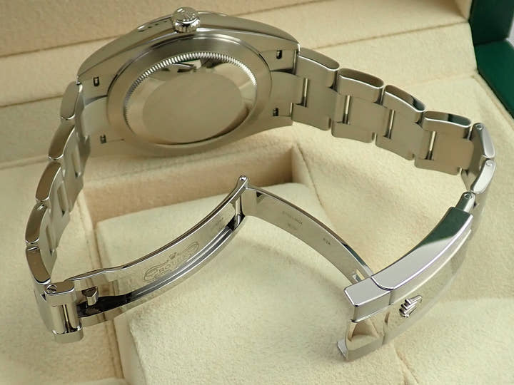 ロレックス デイトジャスト41 Ref.126334 ステンレススチール/ホワイトゴールド スレートローマン文字盤 オイスターブレスレット