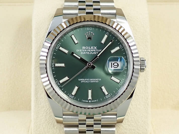 Rolex Datejust 41 Ref. 126334 Stainless Steel/White Gold Mint Green Dial Jubilee Bracelet