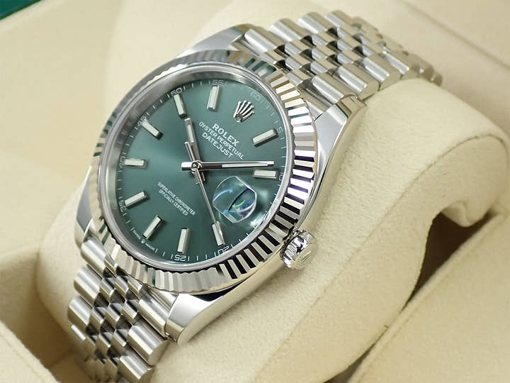 Rolex Datejust 41 Ref. 126334 Stainless Steel/White Gold Mint Green Dial Jubilee Bracelet