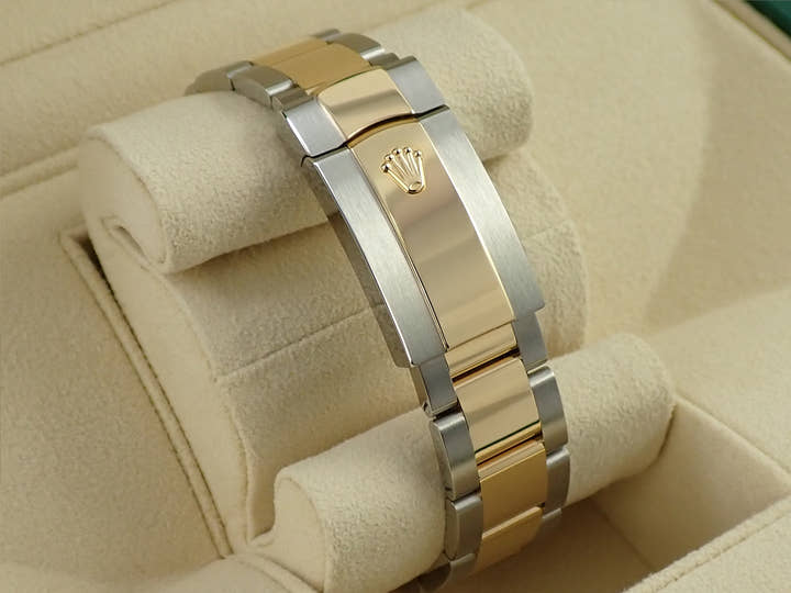 ロレックス デイトジャスト41 Ref.126333 ステンレススチール/イエローゴールド スレートローマン文字盤 オイスターブレスレット