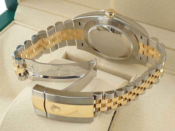 ロレックス デイトジャスト41 Ref.126333 ステンレススチール/イエローゴールド スレートローマン文字盤 ジュビリーブレスレット 未使用 3FAPU089