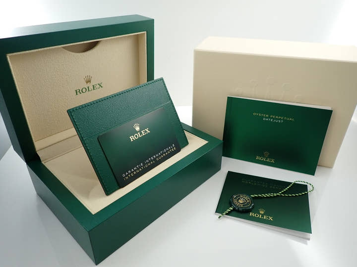 ロレックス デイトジャスト41 Ref.126333 ステンレススチール/イエローゴールド スレートローマン文字盤 ジュビリーブレスレット 未使用 3FAPU089