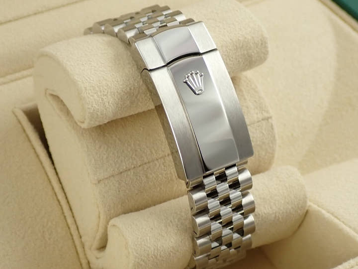 ロレックス デイトジャスト41 Ref.126334G ステンレススチール/ホワイトゴールド ブライトブルー文字盤 ジュビリーブレスレット 未使用 Y6T320TT