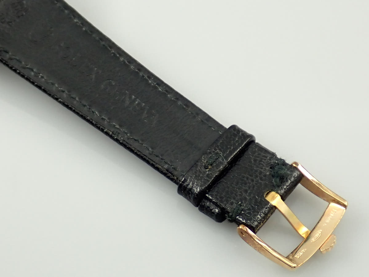 ロレックス デイデイト Ref.1811 シャンパン文字盤 中古 T6WJ3UTR