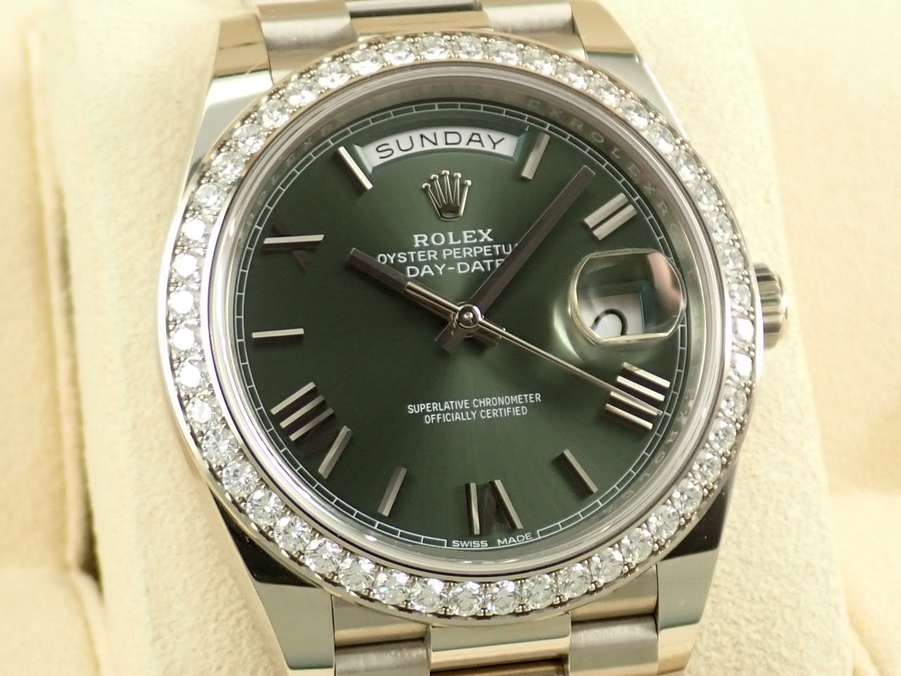 Rolex Day-Date 40 Olive Green Dial &lt;Warranty Box and Others&gt;