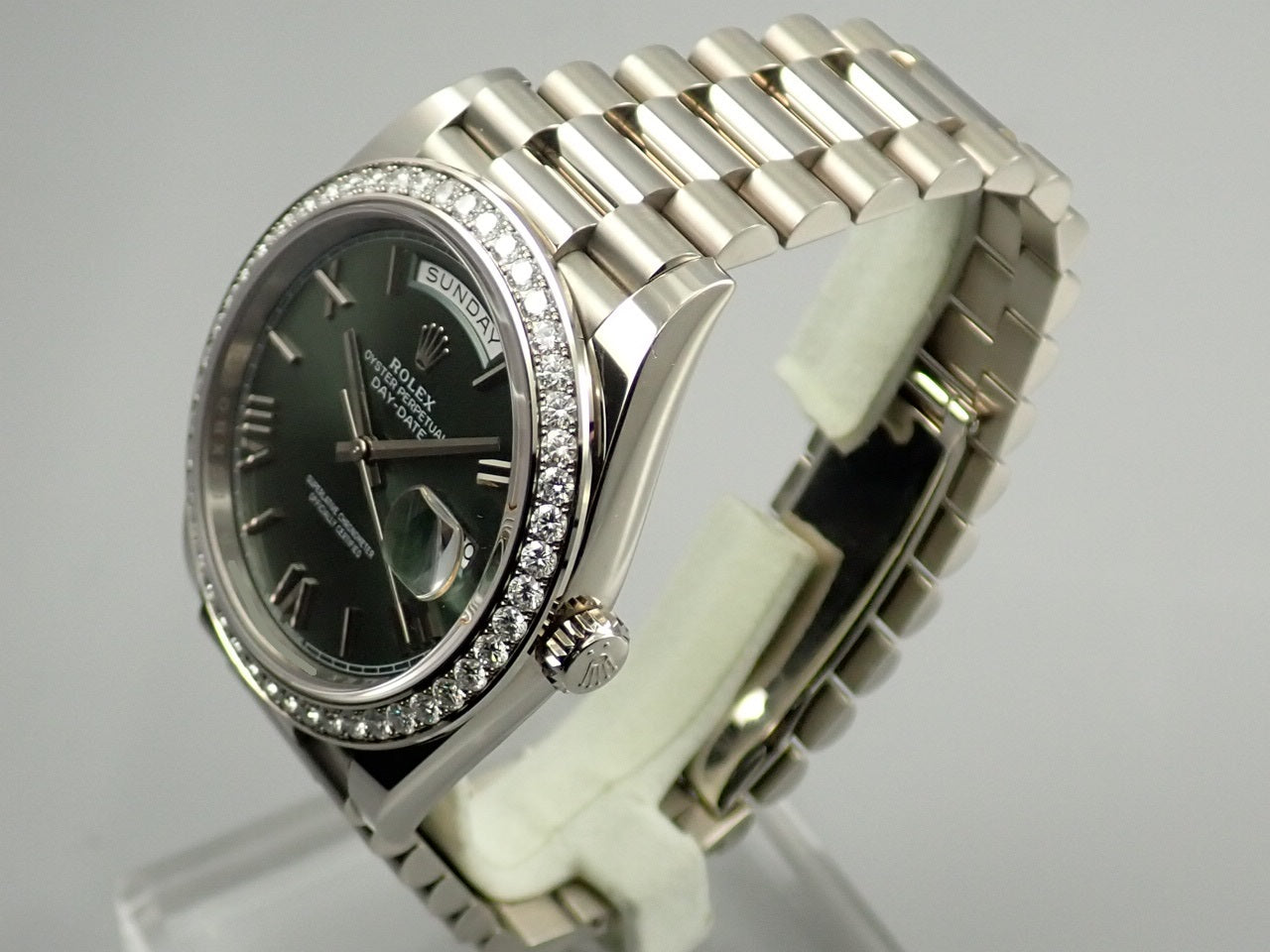Rolex Day-Date 40 Olive Green Dial &lt;Warranty Box and Others&gt;