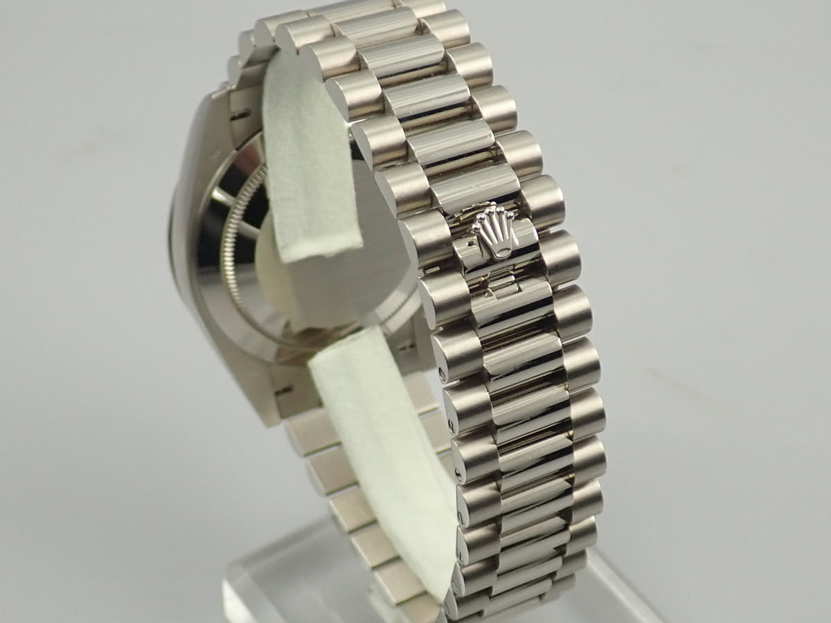 ロレックス デイデイト40 Ref.228349RBR オリーブグリーン文字盤 美品 XRT89684