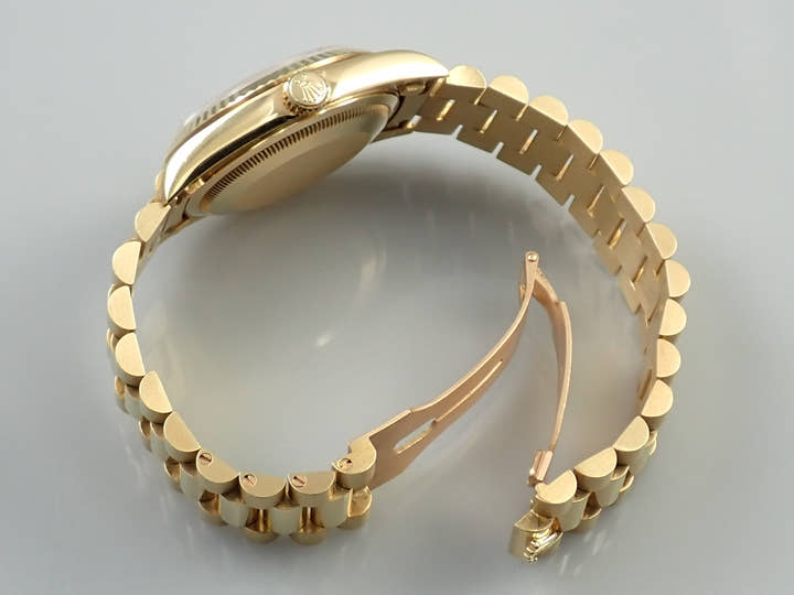 Rolex Day-Date 36 Ref. 18238 Yellow Gold Champagne Gold Dial