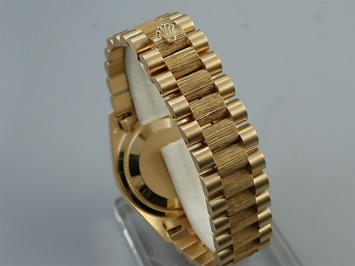 ロレックス デイデイト Ref.18248 シャンパンゴールド文字盤 美品 XYS1RKZH