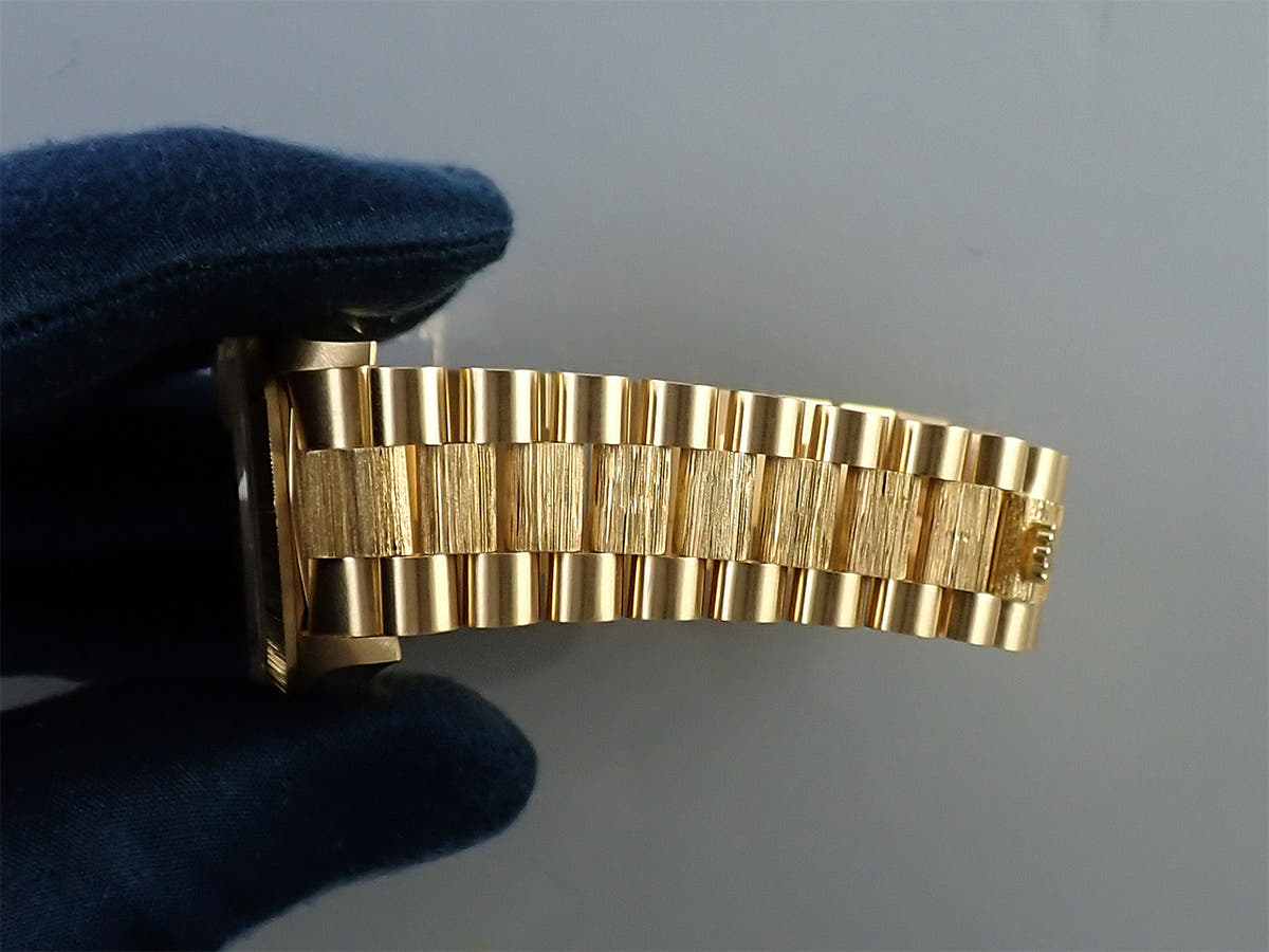 ロレックス デイデイト Ref.18248 シャンパンゴールド文字盤 美品 XYS1RKZH