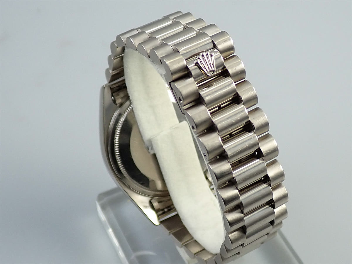 ロレックス デイデイト Ref.1803 ブラック文字盤 中古 7L6T7F8R