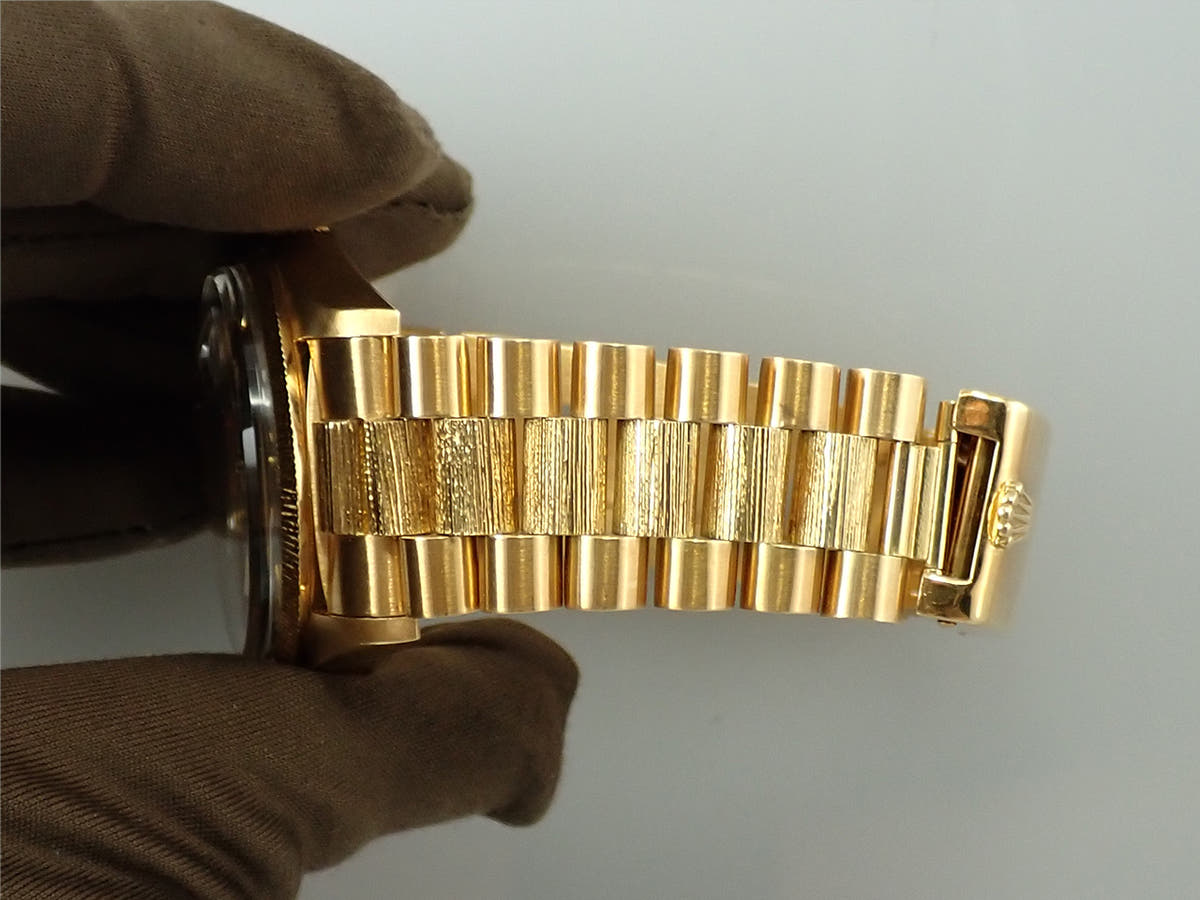 ロレックス デイデイト Ref.1807/8 グレー文字盤 中古 4CZH3MV4