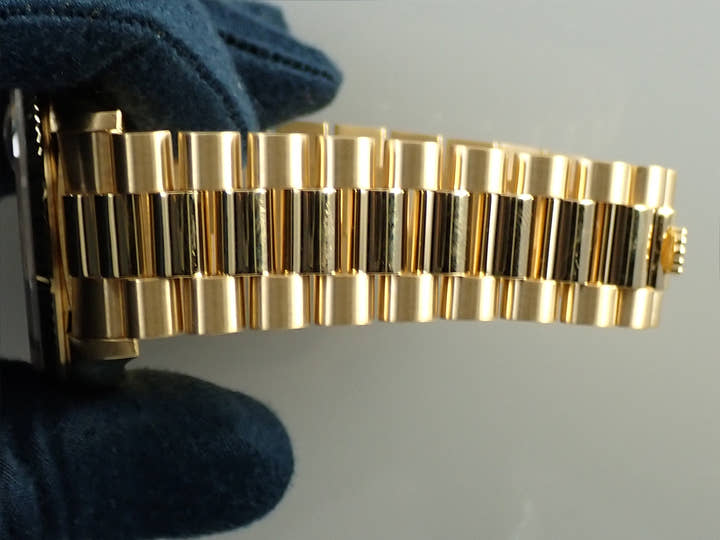 Rolex Day-Date 36 Ref. 18238 2BR Yellow Gold Ammonite Dial