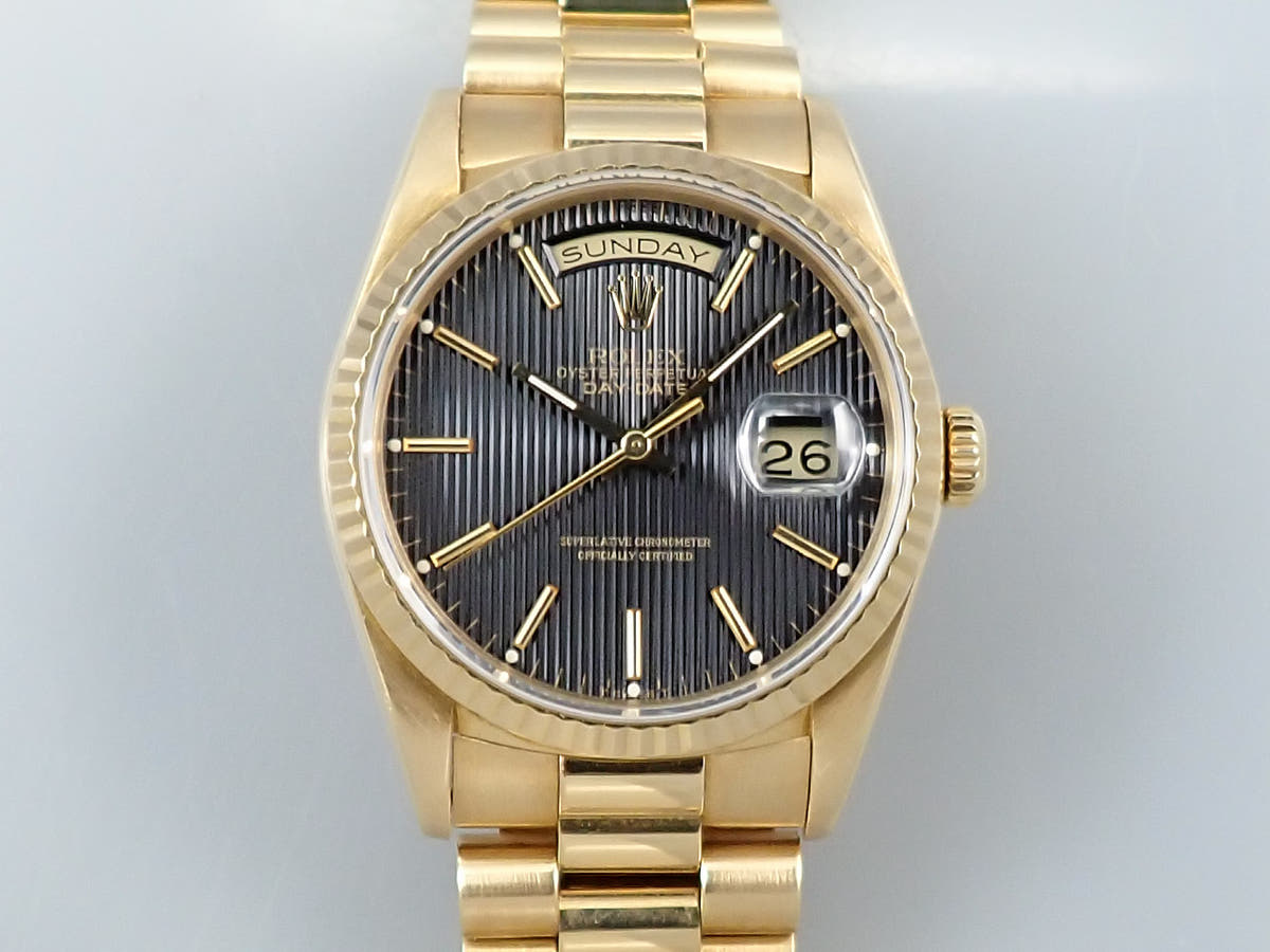 ロレックス デイデイト36 Ref.18238 ブラック文字盤 中古 R13UCLVL