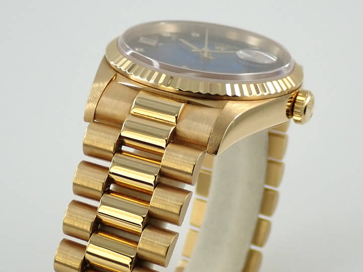 Rolex Day-Date 36 Ref. 18238A Yellow Gold Blue Gradient Dial
