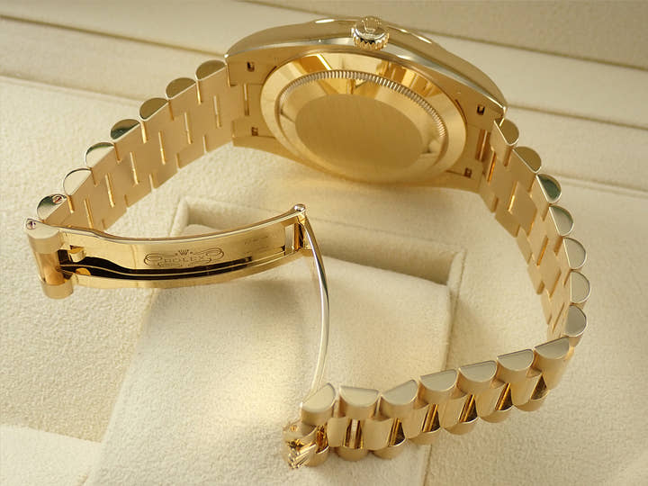 ロレックス デイデイト40 Ref.228238 イエローゴールド ホワイトローマン文字盤