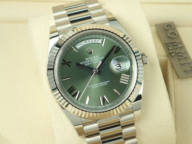 ロレックス デイデイト Ref.228239 オリーブグリーン文字盤 美品 day-date-47