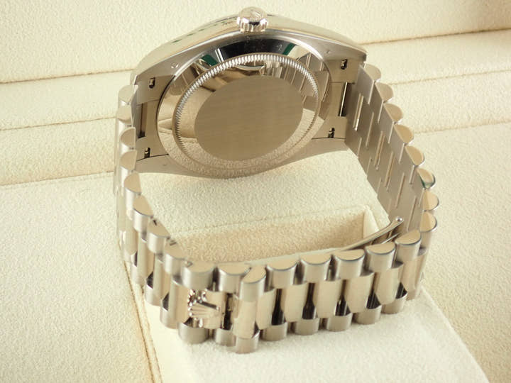 ロレックス デイデイト Ref.228239 ブルーローマン文字盤 中古 day-date-72