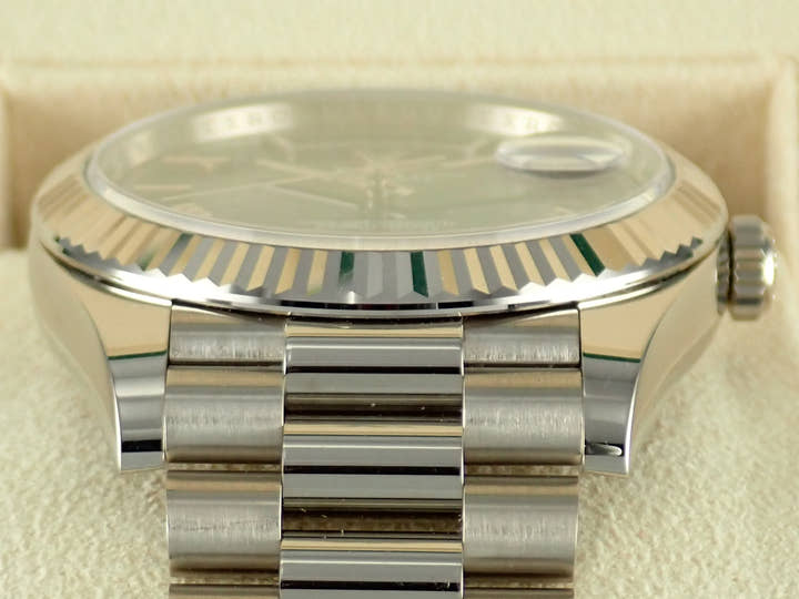 ロレックス デイデイト Ref.228239 ブルーローマン文字盤 中古 day-date-72
