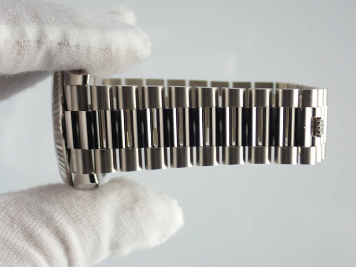 ロレックス デイデイト Ref.228239 ブルーローマン文字盤 中古 day-date-72