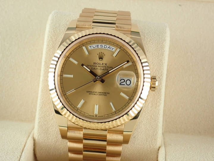 ロレックス デイデイト Ref.228238 シャンパン文字盤 中古 day-date-78