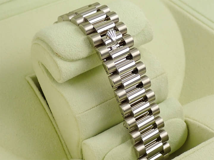 Rolex Day-Date II Ref. 218349 White Gold Pave Diamond Dial