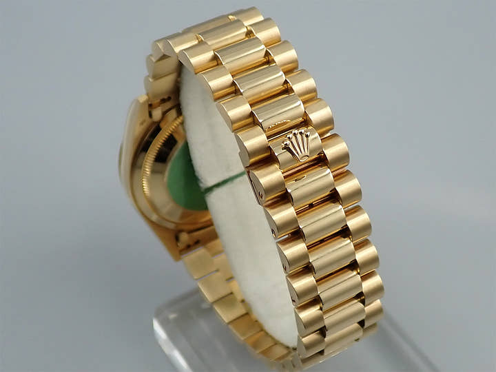 Rolex Day-Date 36 Ref. 18238LB Yellow Gold Champagne Gold x 10 Diamond x Circle Diamond Dial