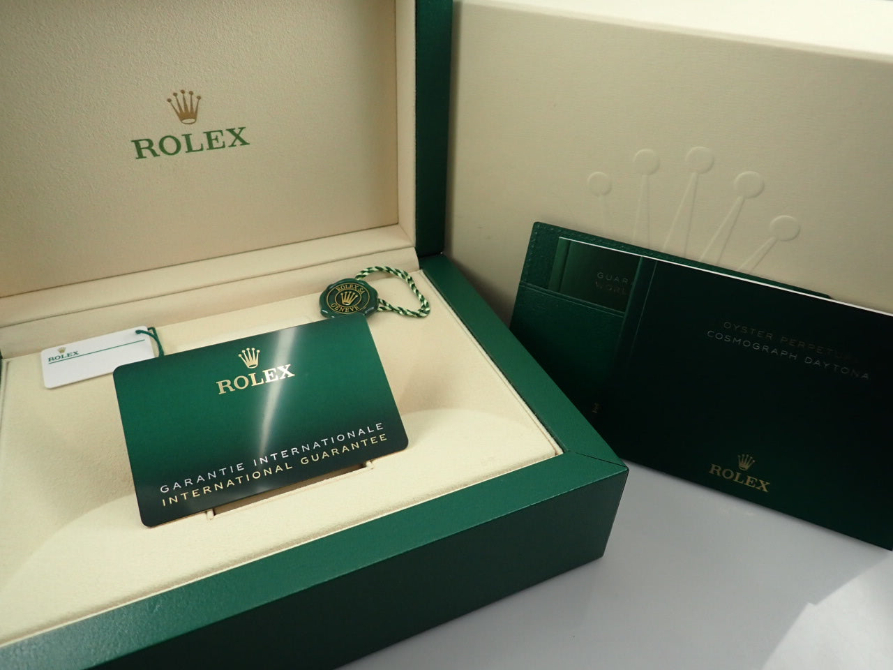 Rolex Daytona 8P Diamond White Shell Dial [Excellent Condition] &lt;New Warranty Card, Box, etc.&gt;