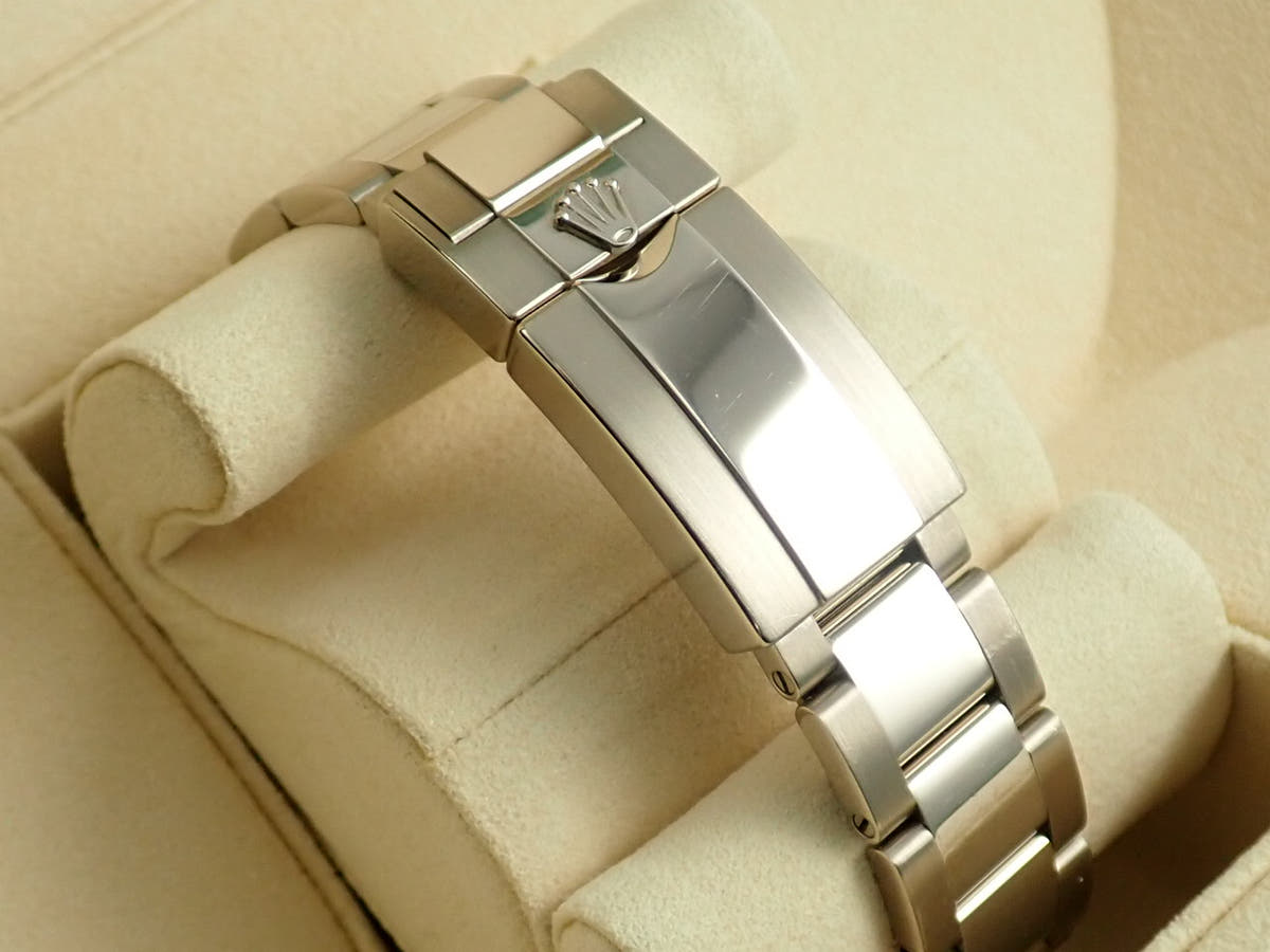 ロレックス デイトナ Ref.116509G ブラック文字盤 中古 1T776356