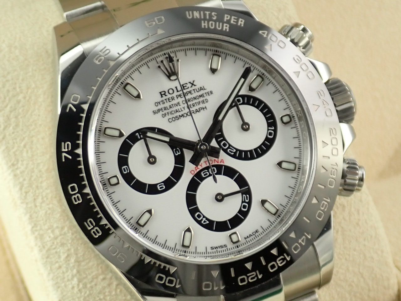 Rolex Daytona &lt;Warranty and Box&gt;