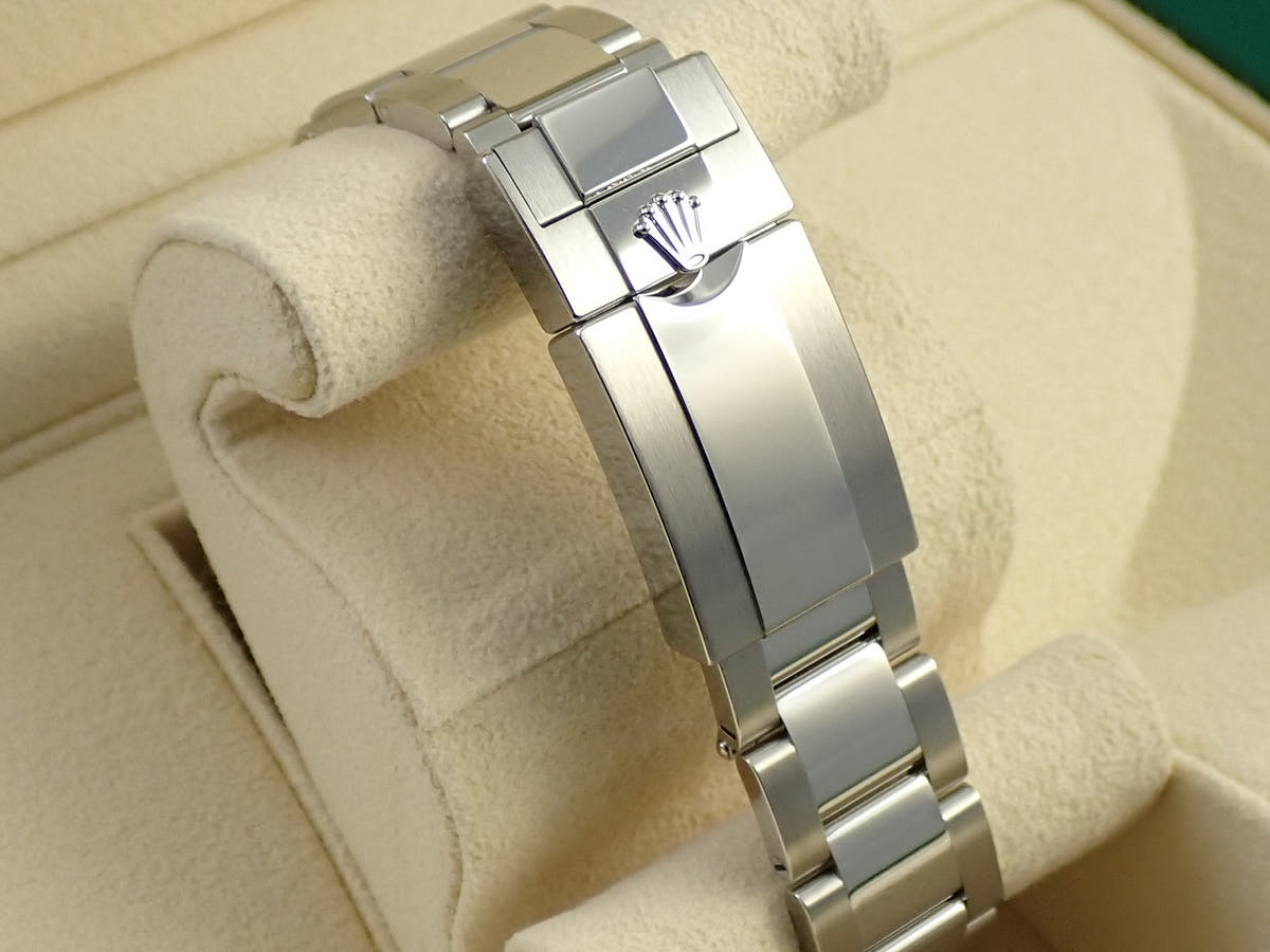 ロレックス デイトナ Ref.116500LN ブラック文字盤 未使用 C6UYYUSZ