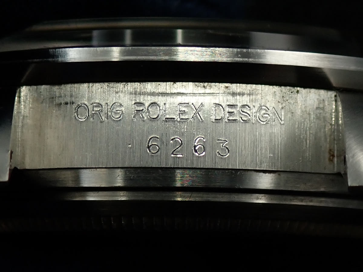 ロレックス デイトナ Ref.6263 ブラック文字盤 中古 8ZCHFHL8