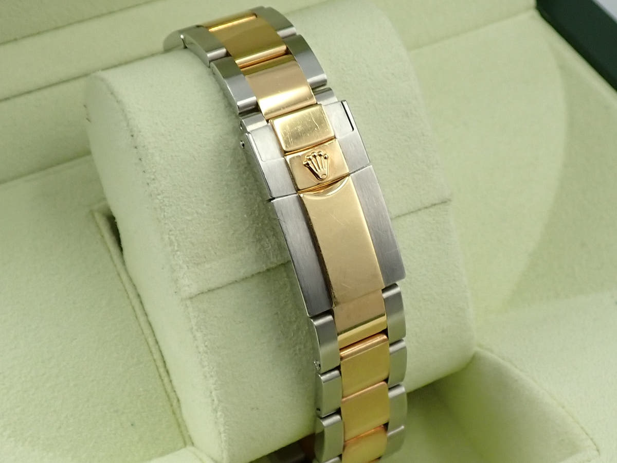 ロレックス デイトナ Ref.116523G ホワイト×8Pダイヤ文字盤 中古 760FYAWP