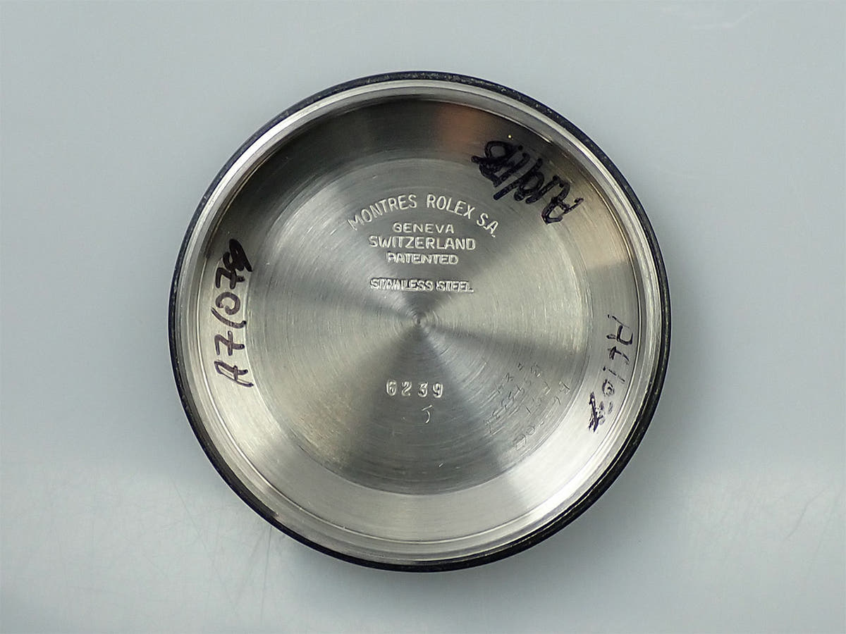 ロレックス デイトナ Ref.6239 ブラック文字盤 中古 T0R2AHWL