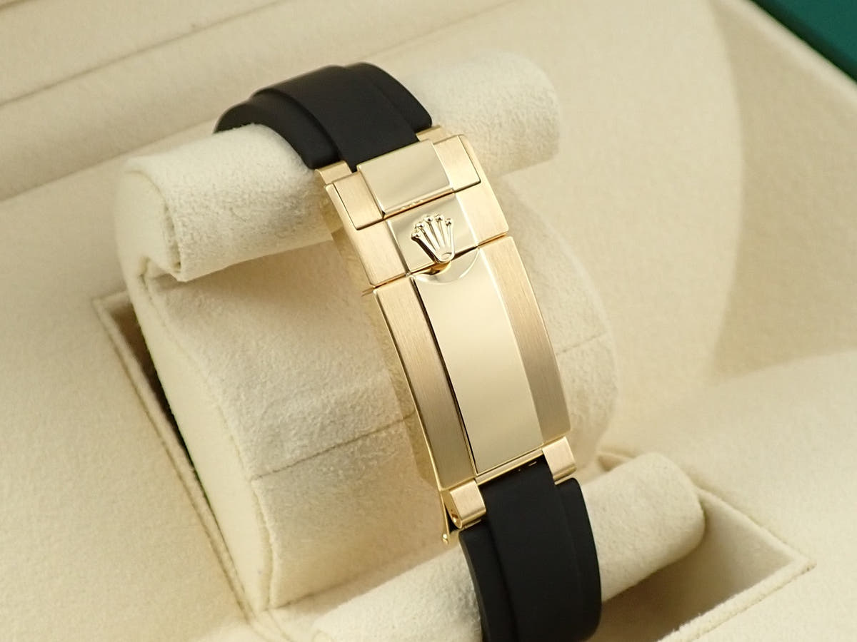 ロレックス デイトナ Ref.116518LN シャンパン文字盤 未使用 WWF33MF5
