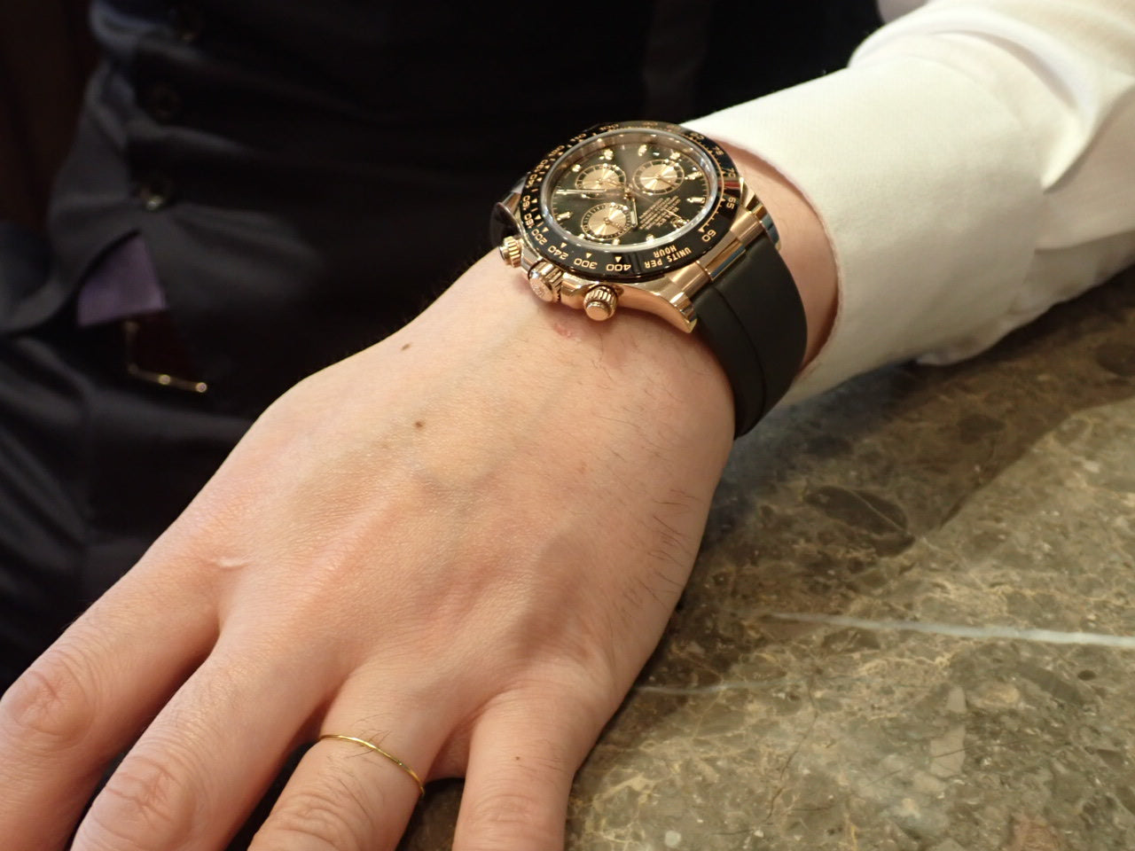 rolex daytona black dial