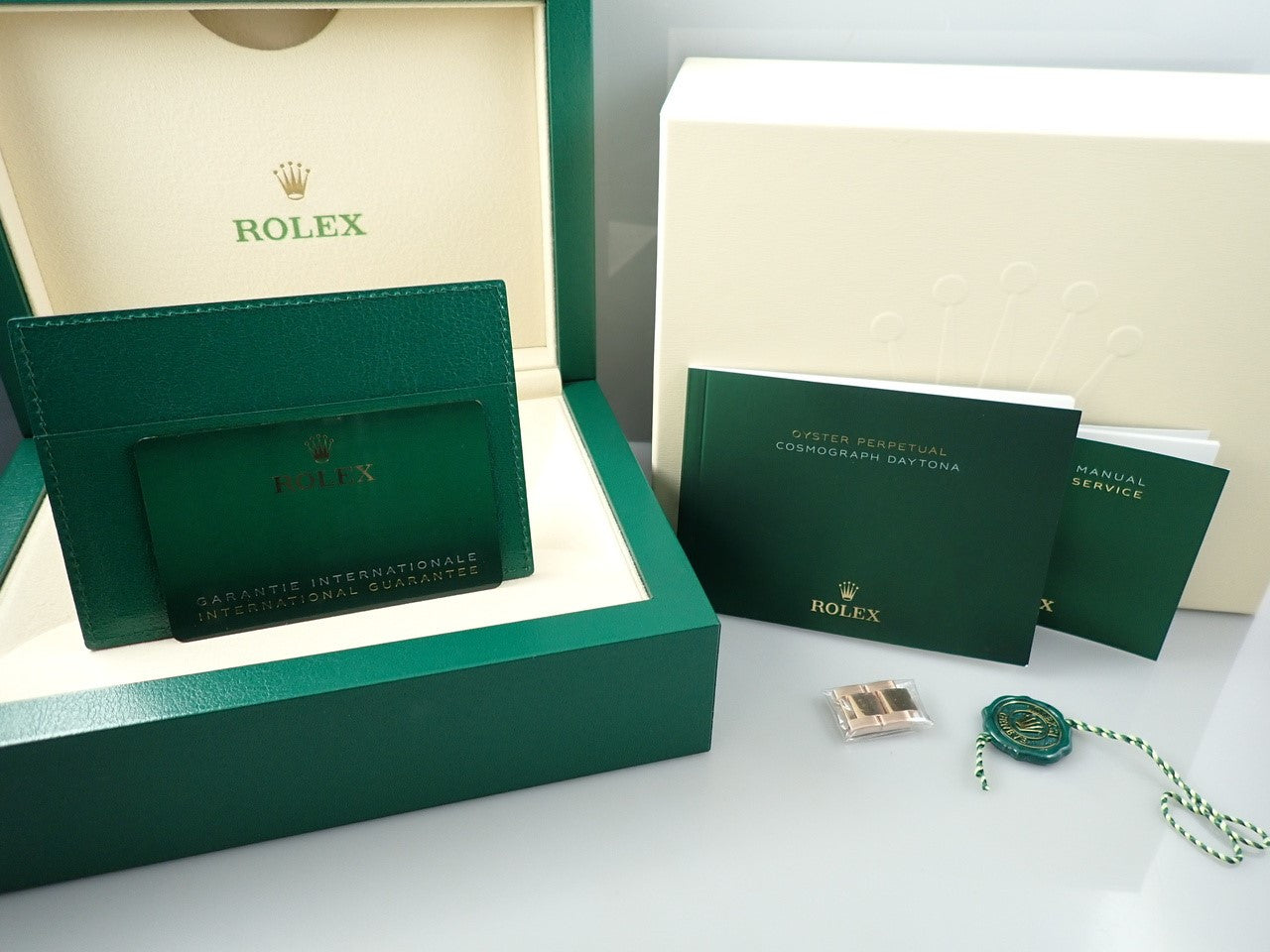 Rolex Daytona &lt;Warranty, Box, etc.&gt;