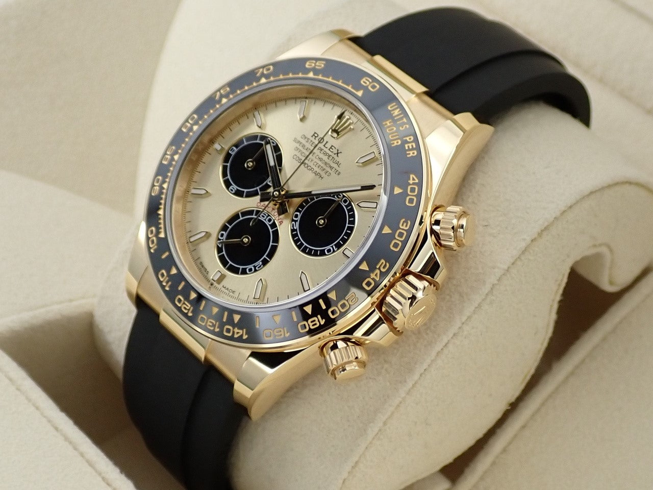 Rolex Daytona Ref.126518LN 18KYG Golden &amp; Bright Black Dial