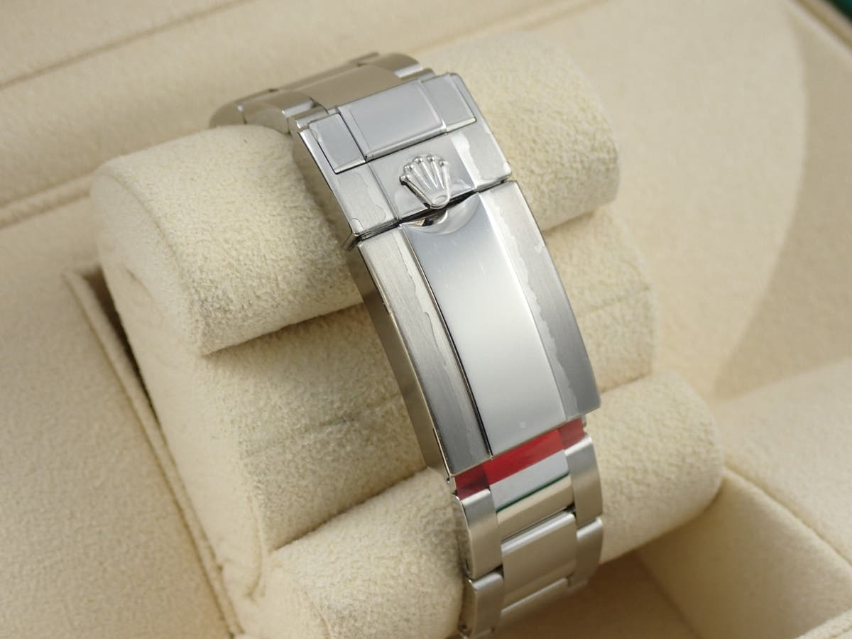 ロレックス デイトナ Ref.116500LN ホワイト文字盤 未使用 6786MZPC