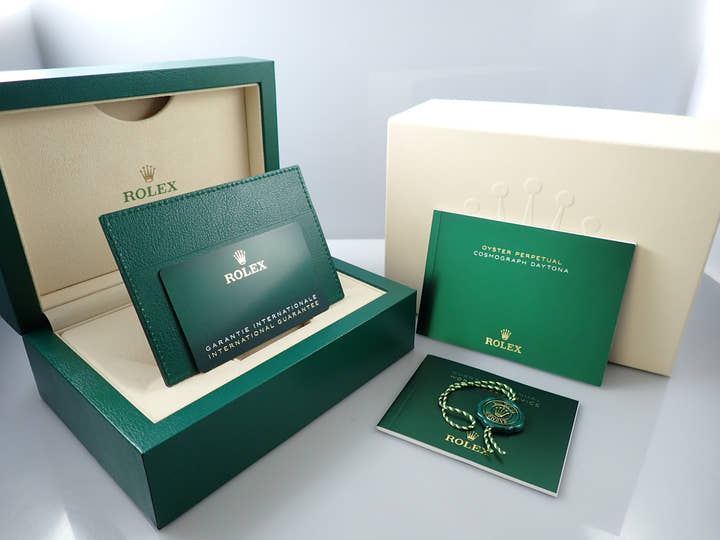 Rolex Daytona <Warranty, Box, etc.>