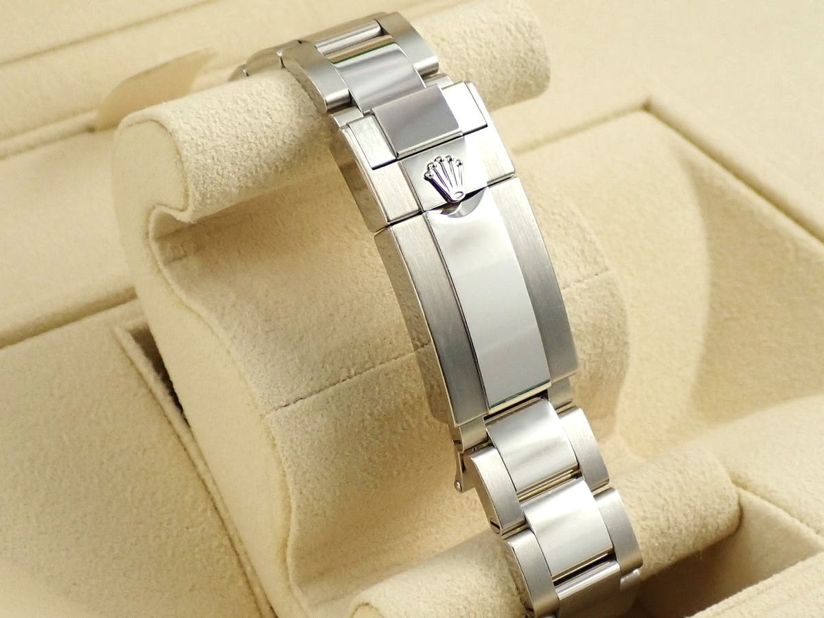 ロレックス デイトナ Ref.126506 アイスブルー文字盤 中古 9MXMWAUF