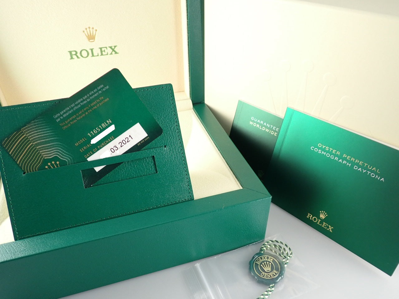 Rolex Daytona Shell Dial 8P Diamond [Unused] &lt;Warranty, Box, Other&gt;