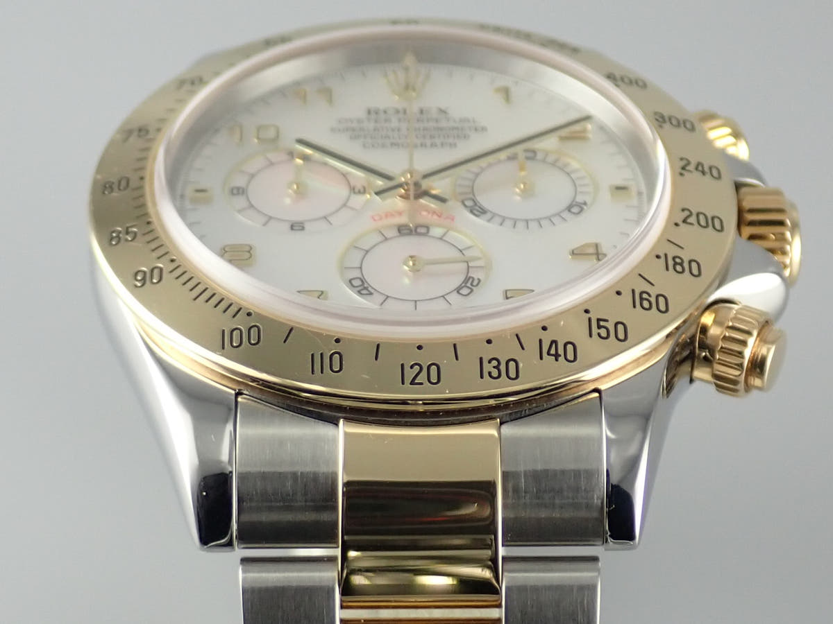 ロレックス デイトナ Ref.116523NA ホワイトシェル文字盤 中古 daytona-600